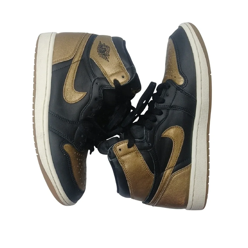 Nike Air Jordan 1 Retro High OG‎ Mens Size 8 Black Gold White DZ5485-071
